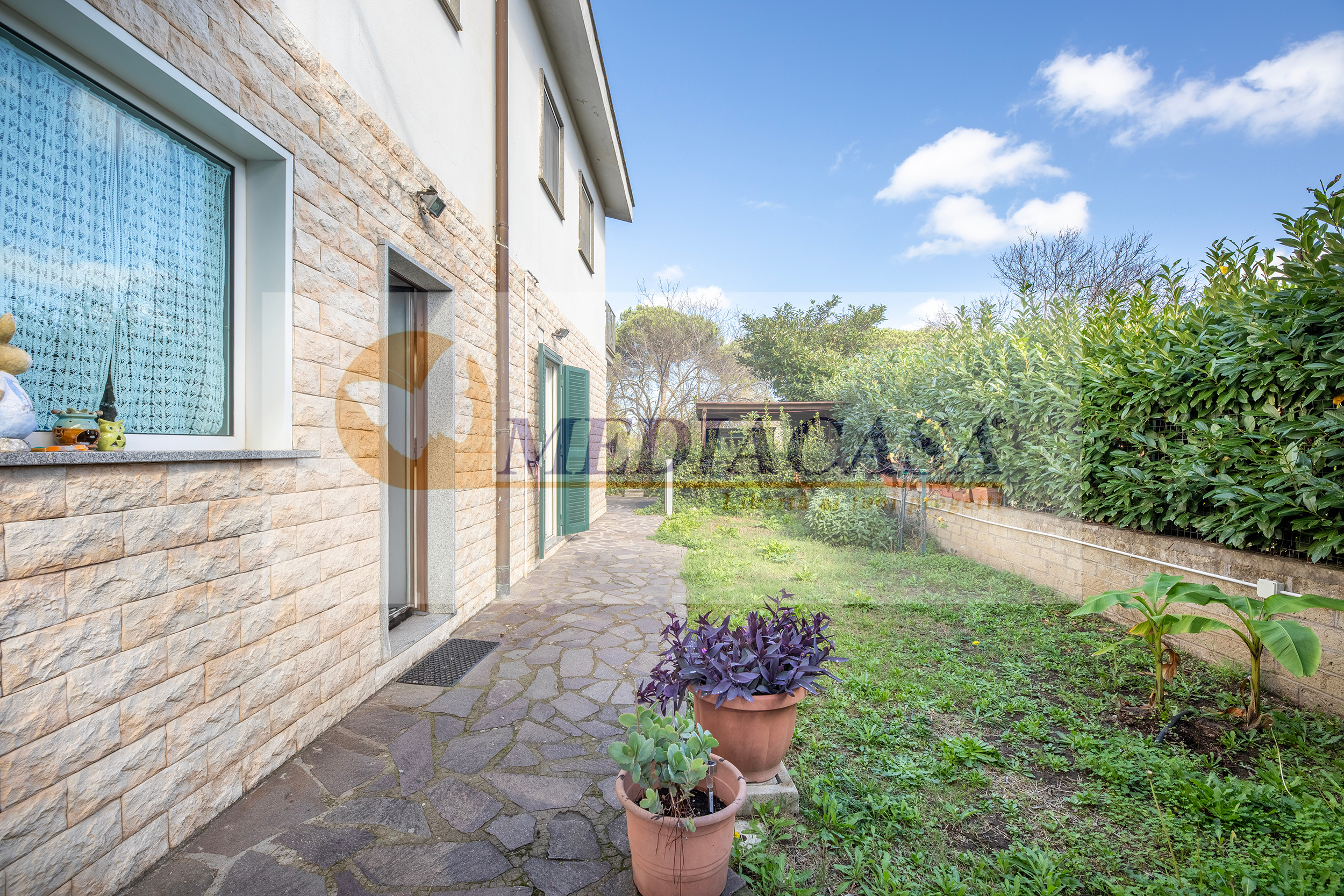 Villino trifamiliare in vendita in Via Giuseppe Costetti, 16