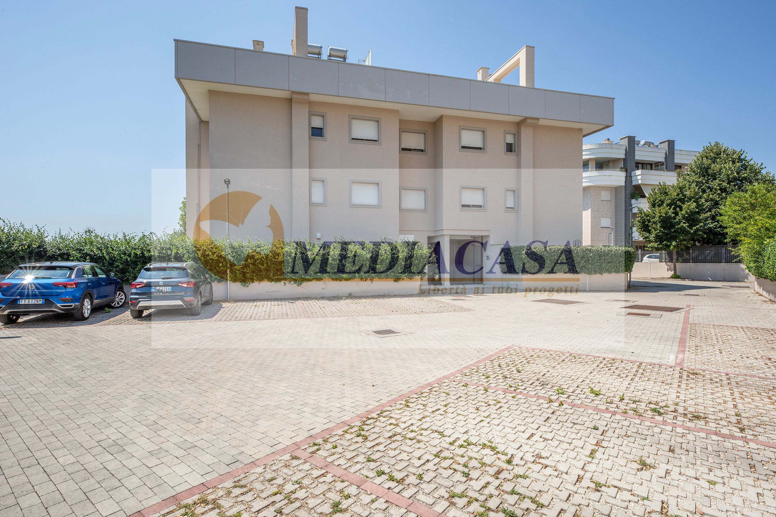 Appartamento in vendita in Via Alberto Tallone, 45