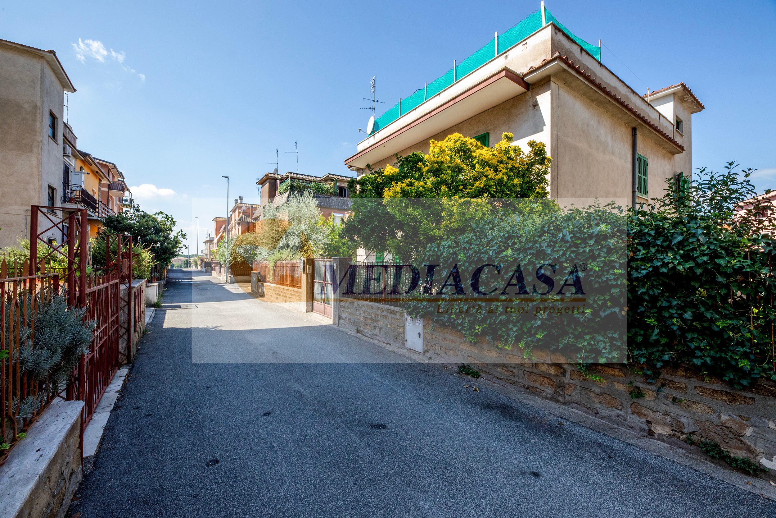 Quadrilocale in vendita via Desio