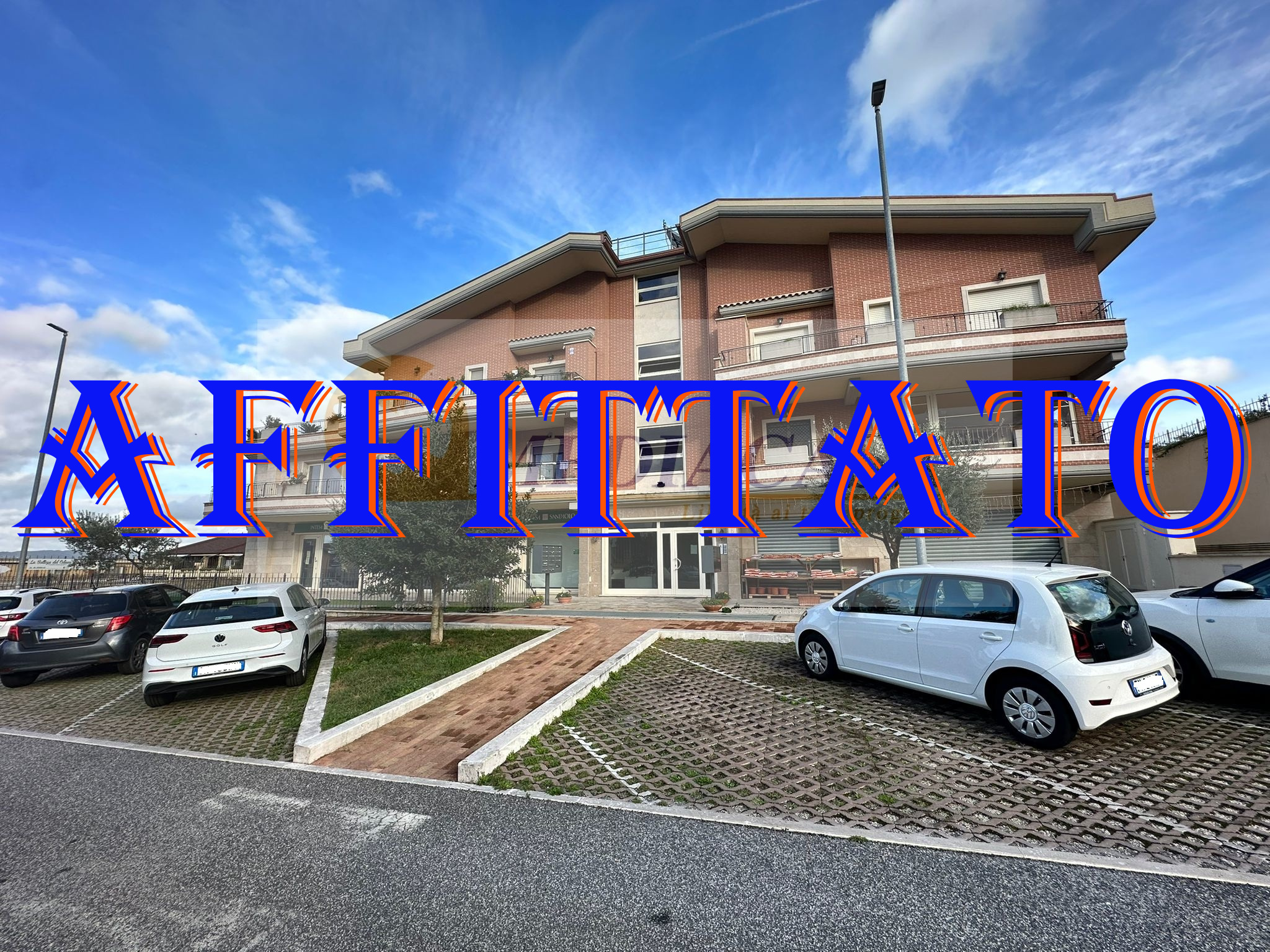 Trilocale in affitto Via Cassia 1844